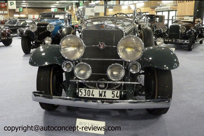 Overview of Some Cars along the Alleys